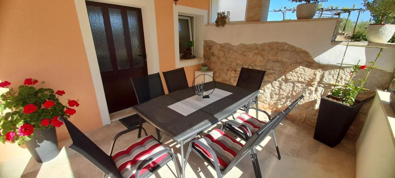 Casa Simeti Lägenhet Poreč Exteriör bild
